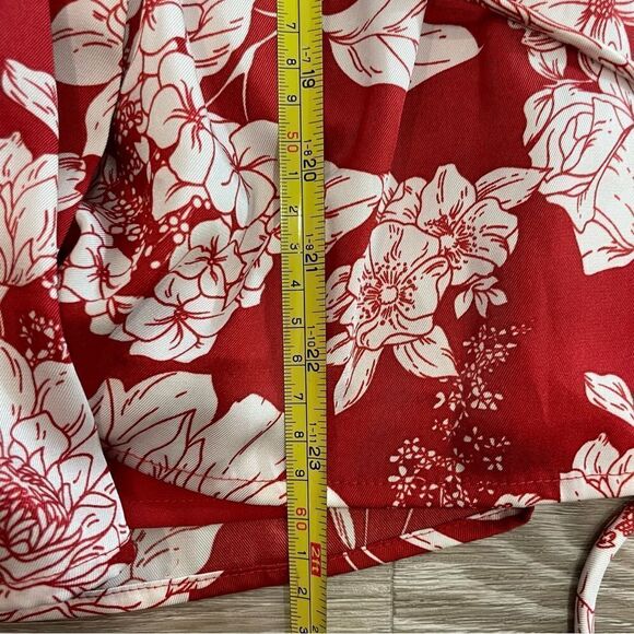 Rebecca Minkoff Red White Mary Floral-Print Wrap Top Wrap Blouse Puff sleeves M - Picture 12 of 12